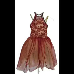 Elegant Burgundy Lace and Tulle Dress for Special Occasions